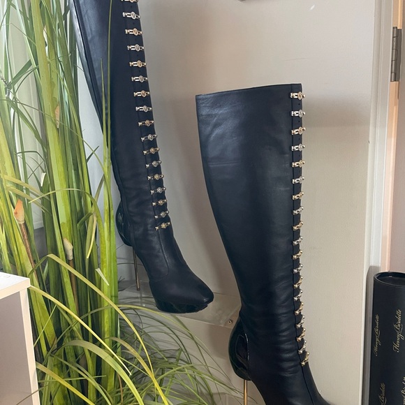 Versace Collection - Picture 13 of 15